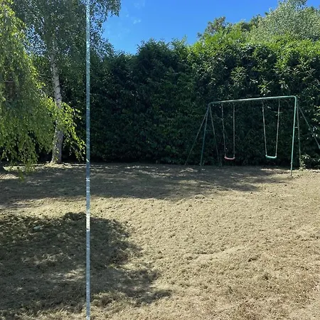 Holiday home 4 Mn De La Et Cabourg, Cheminee, Table De Ping Pong, Balancoire