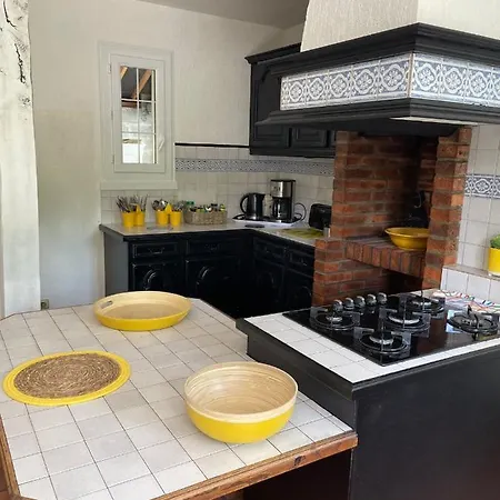 Casa de Férias 4 Mn De La Et Cabourg, Cheminée, Table De Ping Pong, Balançoire