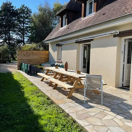 Holiday home 4 Mn De La Et Cabourg, Cheminee, Table De Ping Pong, Balancoire