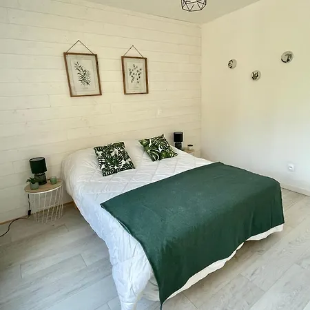 Vakantiehuis 4 Mn De La Et Cabourg, Piscine, Cheminee, Table De Ping Pong, Balancoire *
