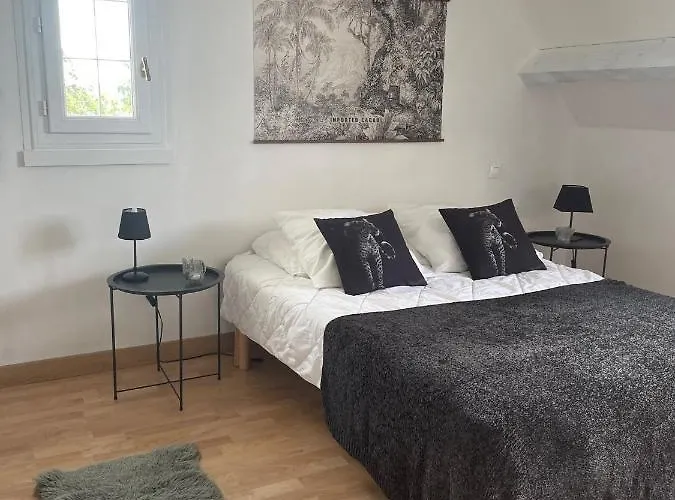 4 Mn De La Et Cabourg, Piscine, Cheminee, Table De Ping Pong, Balancoire *