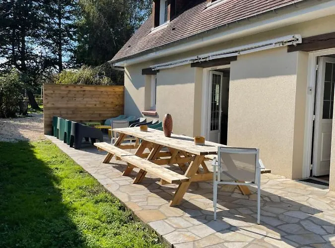 Tatil Evi 4 Mn De La Et Cabourg, Piscine, Cheminee, Table De Ping Pong, Balancoire